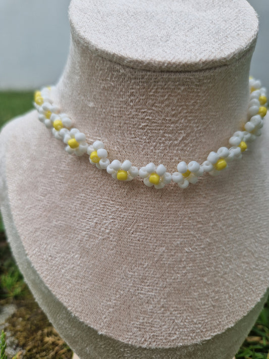 Handmade Margherita MIni Beaded Necklace (Gold Color Lock)