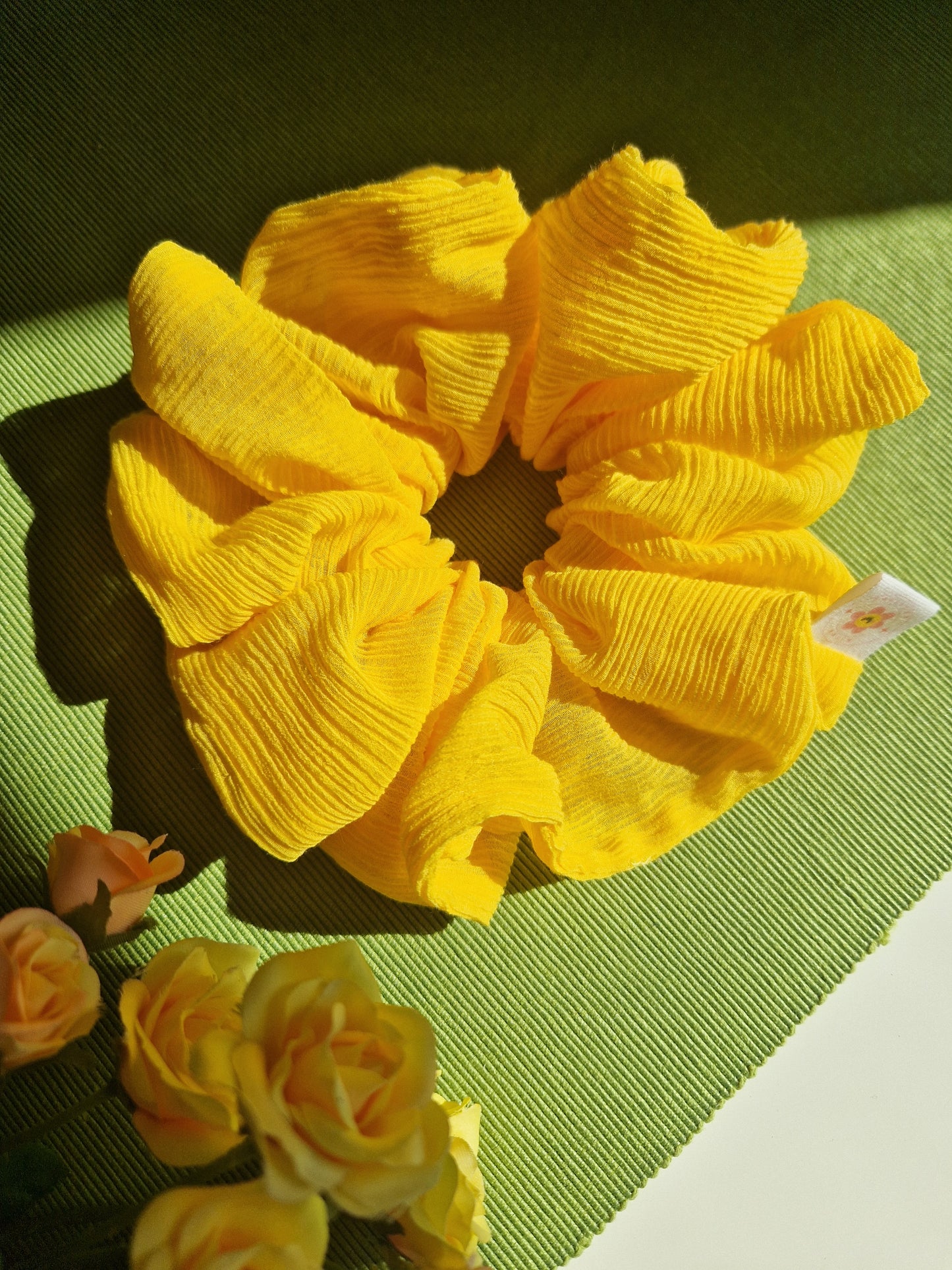 YELLOW XXL Scrunchie