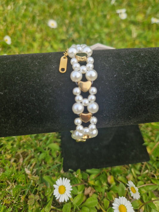 Lovely Pearl Heart Bracelet with Golden Color Stainless Lock