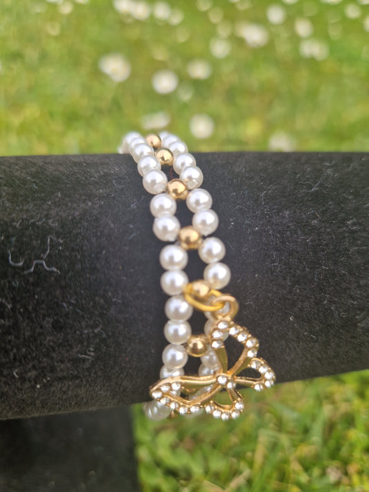 Handmade Pearl Bracelet with Butterfly  Pendant and Golden Stainless Lock
