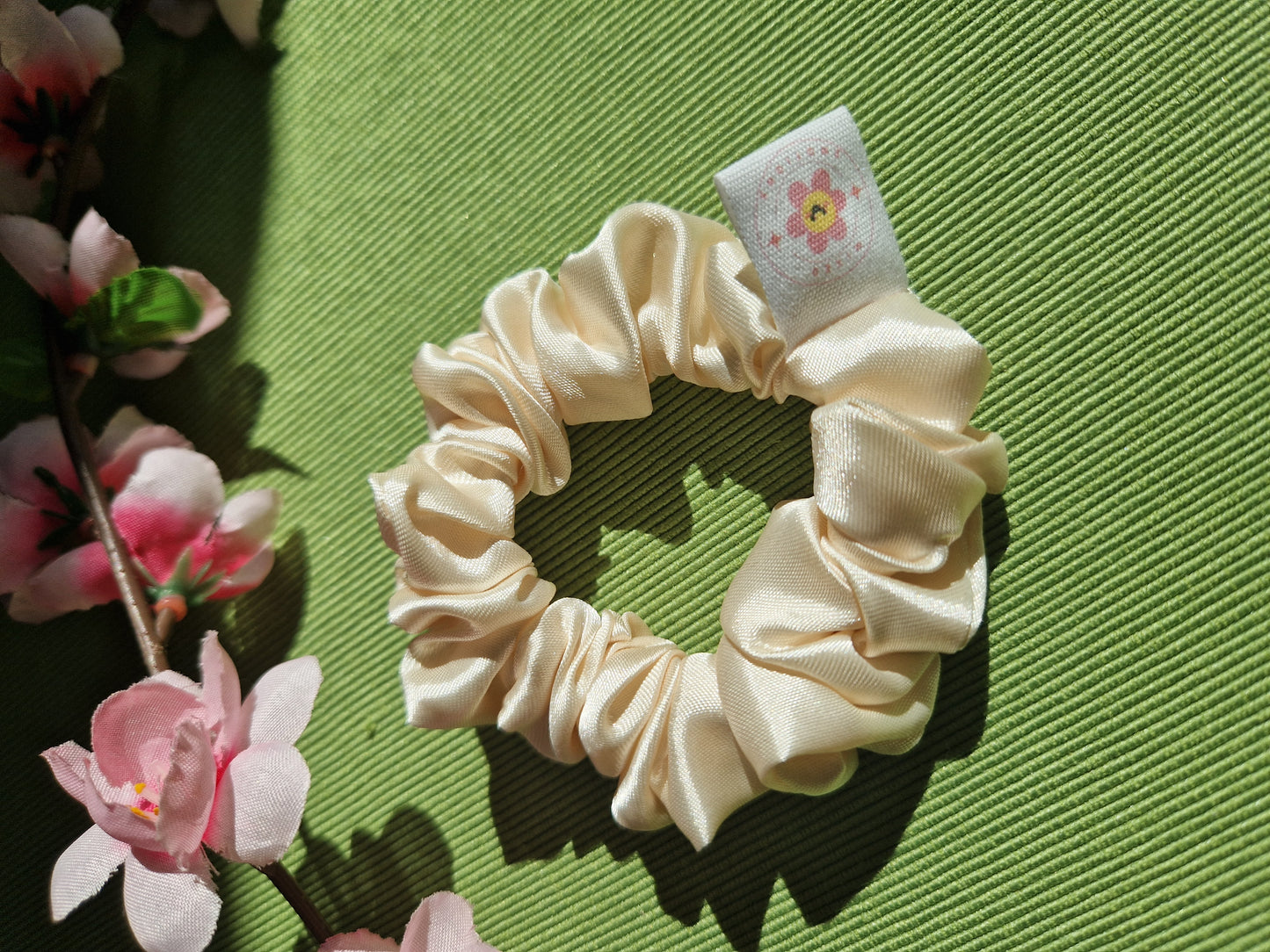ZEN Champagne Satin - Mini Scrunchie